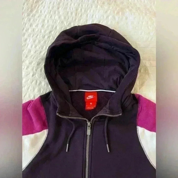 Nike sportswear women's size S fuchsia and purple zip up hoodie - Picture 2 of 10